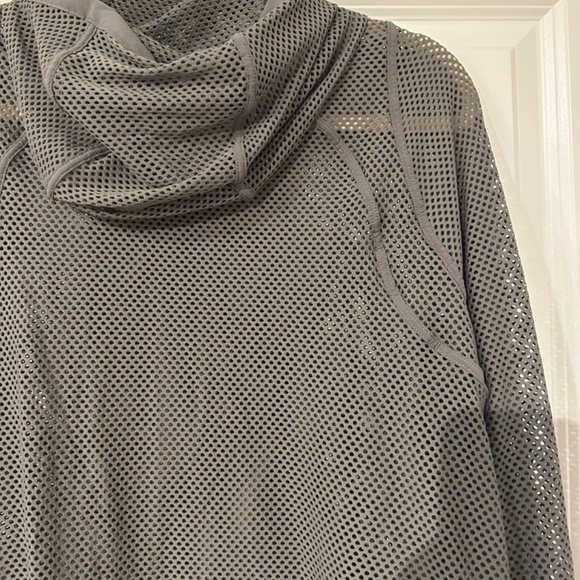 LuluLemon Relaxed Fit Mesh Jacket - Picture 7 of 7